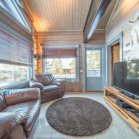 Levillas Kinnastie 33 * Levi