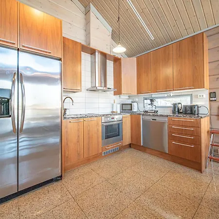 Levillas Kinnastie 33 Levi